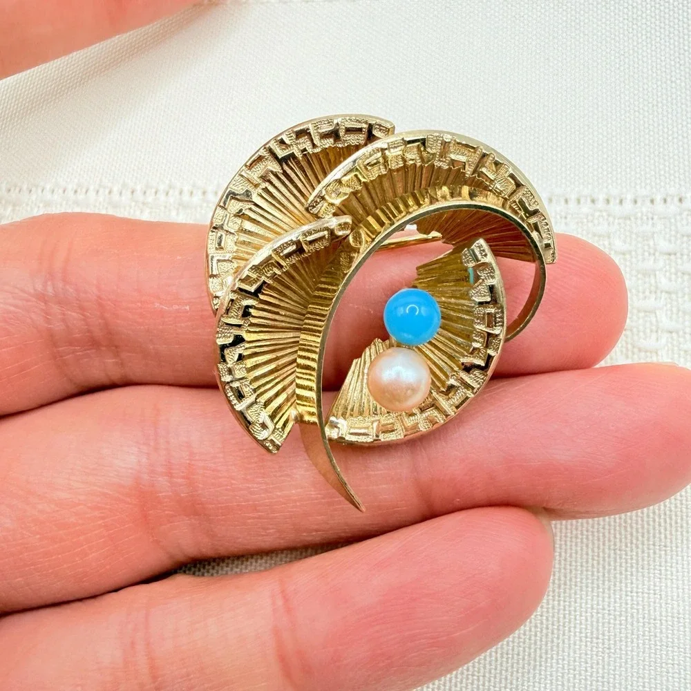 Vintage Signed DOUBLE RW Greek Key Leaf Foliage Coil Spiral Open Work Pin Brooch